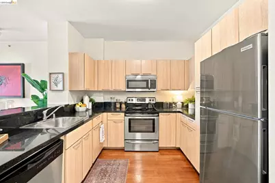 1 Lakeside Dr #607, Oakland, CA 94612 - Photo 10