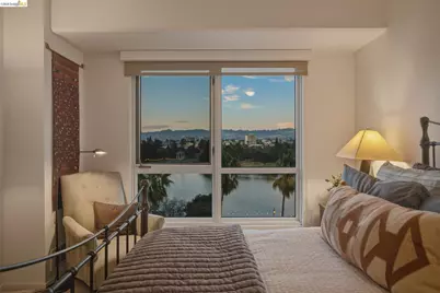 1 Lakeside Dr #607, Oakland, CA 94612 - Photo 24