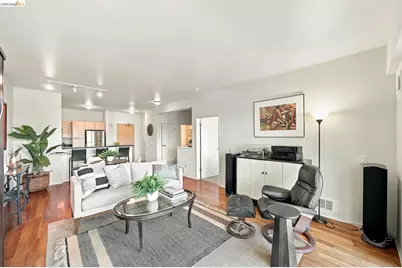 1 Lakeside Dr #607, Oakland, CA 94612 - Photo 6