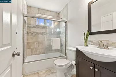 1211 Orange St, Concord, CA 94518 - Photo 12