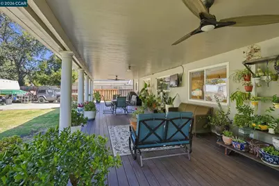 1211 Orange St, Concord, CA 94518 - Photo 16