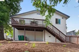 7924 Greenly Dr, Oakland, CA 94605 - Photo 36