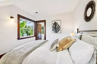 2319 Woolsey St, Berkeley, CA 94705 - Photo 44