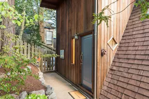6760 Moore Dr, Oakland, CA 94611 - Photo 4