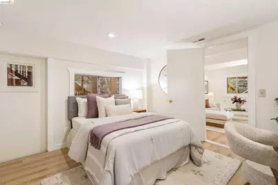 6760 Moore Dr, Oakland, CA 94611 - Photo 38