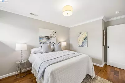 104 Cypress St, Alameda, CA 94501 - Photo 30