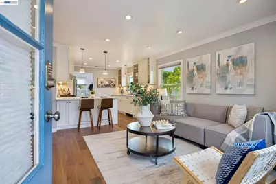 104 Cypress St, Alameda, CA 94501 - Photo 10