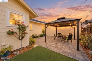 104 Cypress St, Alameda, CA 94501 - Photo 2