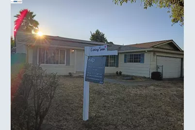 8225 Saratoga Way, Stockton, CA 95209 - Photo 2