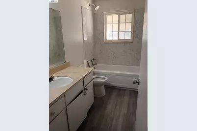8225 Saratoga Way, Stockton, CA 95209 - Photo 10