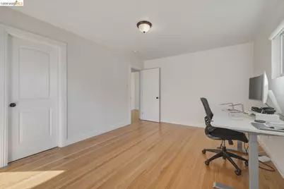 8011 Sunkist Dr, Oakland, CA 94605 - Photo 12