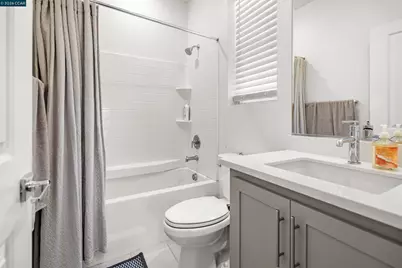 2214 Daimler St, Lathrop, CA 95330 - Photo 10
