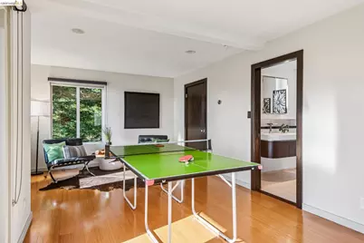 35 Bay Forest Ct, Oakland, CA 94611 - Photo 50