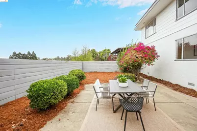 4678 Geranium Pl, Oakland, CA 94619 - Photo 60