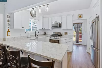 322 Coghlan St, Vallejo, CA 94590 - Photo 10