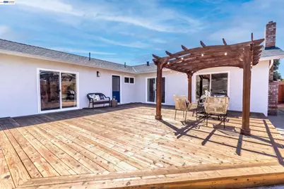 38475 Jacaranda Dr, Newark, CA 94560 - Photo 30
