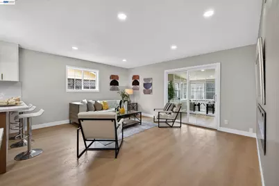 805 Calero St, Milpitas, CA 95035 - Photo 4