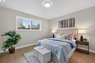805 Calero St, Milpitas, CA 95035 - Photo 22