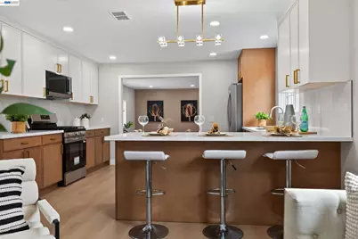 805 Calero St, Milpitas, CA 95035 - Photo 8