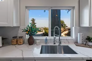 4621 Kaphan Ave, Oakland, CA 94619 - Photo 10