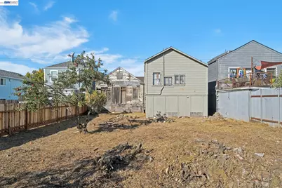 1717 9th St, Oakland, CA 94607 - Photo 28