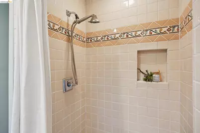 18 Arlington Ct, Kensington, CA 94707 - Photo 40