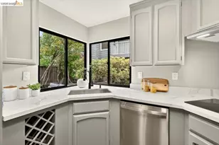 29 Captains Dr, Alameda, CA 94502 - Photo 34