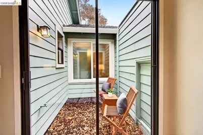 29 Captains Dr, Alameda, CA 94502 - Photo 68