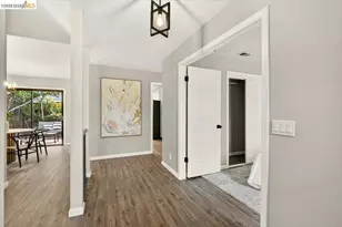 29 Captains Dr, Alameda, CA 94502 - Photo 12