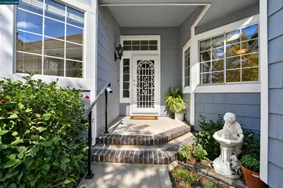 1725 Indian Wells Way, Clayton, CA 94517 - Photo 2