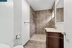 1719 Greentree Dr, Concord, CA 94521 - Photo 36