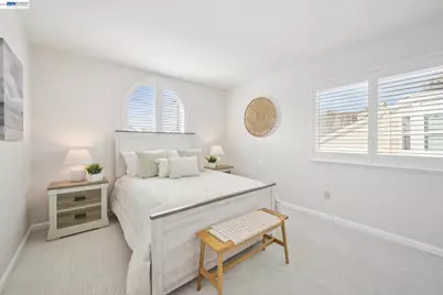 37 Oak Park Dr, Alameda, CA 94502 - Photo 46
