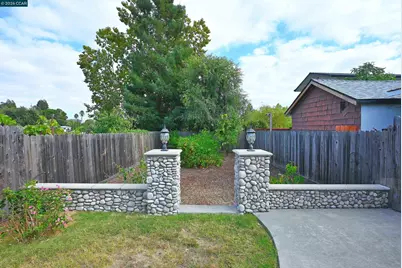 1124 Bush St, Martinez, CA 94553 - Photo 34