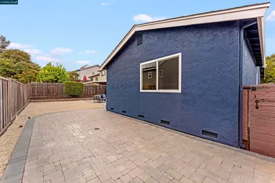 452 Lori Dr, Benicia, CA 94510 - Photo 42