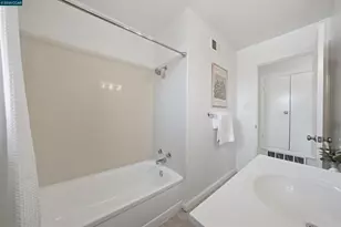 2282 Charlotte Ave, Concord, CA 94518 - Photo 32