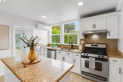 3416 Davis St, Oakland, CA 94601 - Photo 16