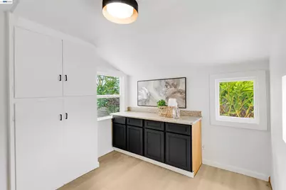 3416 Davis St, Oakland, CA 94601 - Photo 20