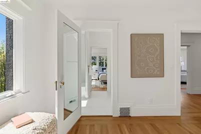 328 Ramona Ave, Piedmont, CA 94611 - Photo 30