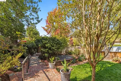 328 Ramona Ave, Piedmont, CA 94611 - Photo 54