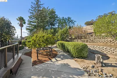 836 Navaronne Way, Concord, CA 94518 - Photo 82