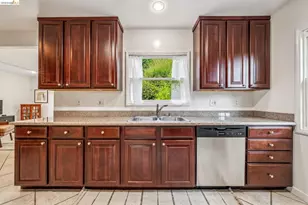 4737 Virginia Ave, Oakland, CA 94619 - Photo 14