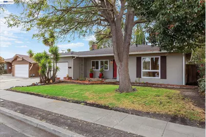 8526 Briarwood Ln, Dublin, CA 94568 - Photo 2
