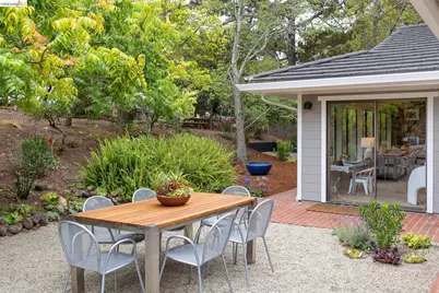 4310 Turner Ave, Oakland, CA 94605 - Photo 32
