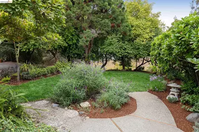 4310 Turner Ave, Oakland, CA 94605 - Photo 12