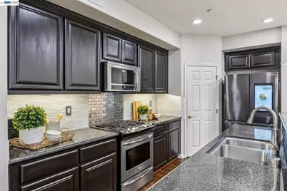 4366 Fitzwilliam St, Dublin, CA 94568 - Photo 16