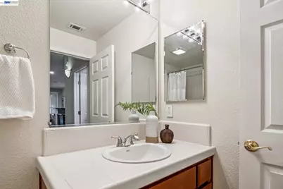 4366 Fitzwilliam St, Dublin, CA 94568 - Photo 28