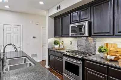 4366 Fitzwilliam St, Dublin, CA 94568 - Photo 20