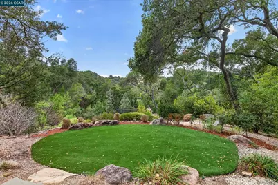 691 Old Jonas Hill Rd, Lafayette, CA 94549 - Photo 2