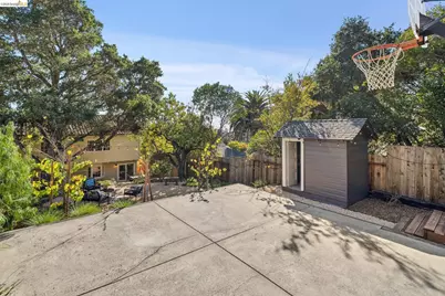 2000 Clemens Rd, Oakland, CA 94602 - Photo 92