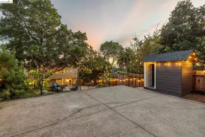 2000 Clemens Rd, Oakland, CA 94602 - Photo 88